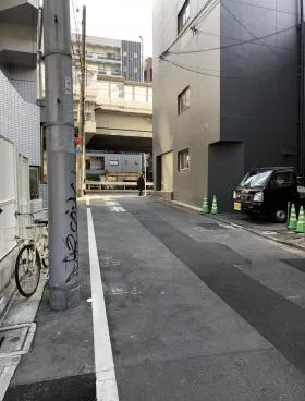 アデッソ西麻布ビルの外観