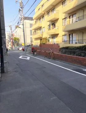 アデッソ西麻布ビルの外観