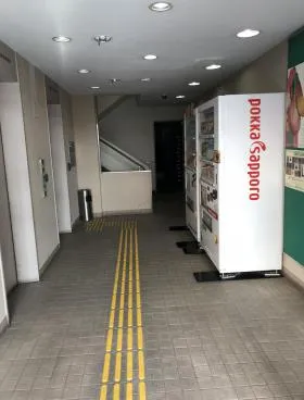 松屋明石町本館ビルの外観