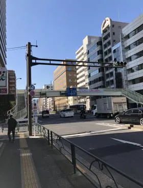 松屋明石町本館ビルの外観