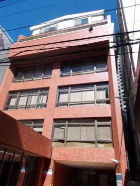 西新宿第1手塚ビルの外観