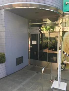 サウスポイント三鷹ビルの外観