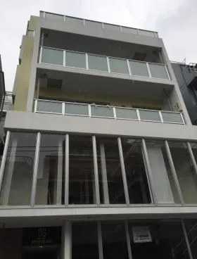 代官山眺めのいい家ビルの外観