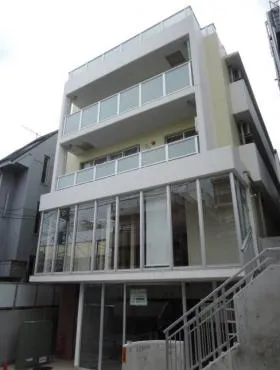 代官山眺めのいい家ビルの外観