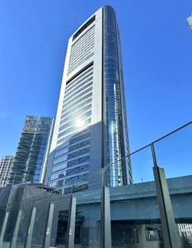 汐留メディアタワービルの外観