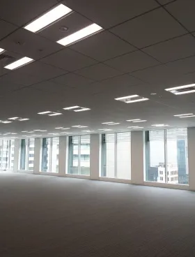 京橋MIDビルの外観