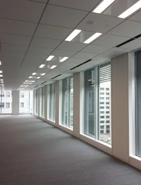 京橋MIDビルの外観