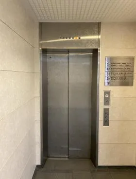 コージュビルの外観