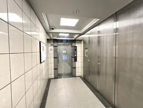 新宿KMビルの外観