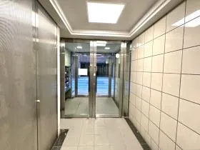 新宿KMビルの外観