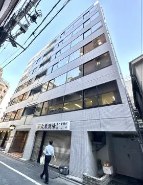 新宿KMビルの外観