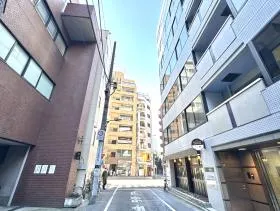 新宿KMビルの外観