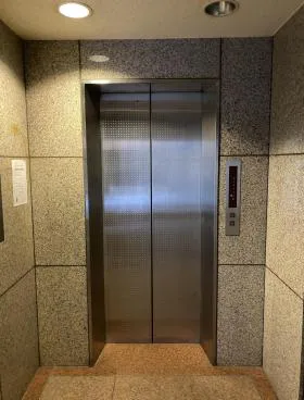 ビル・プランタンの外観