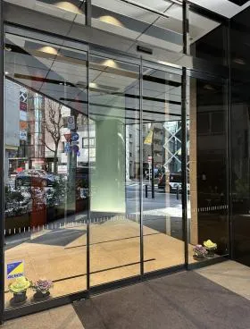 ストロング赤坂ビルの外観