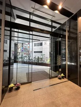 ストロング赤坂ビルの外観