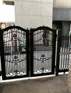 バイナリー・北青山ビルの外観