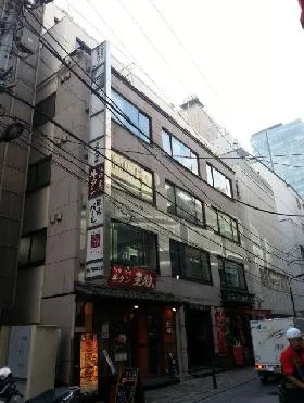 虎ノ門平和ビルの外観