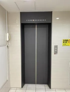 赤坂こうゆうビルの外観