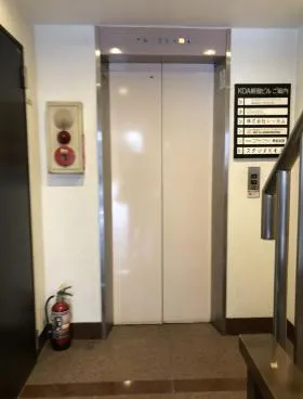 KOA新宿ビルの外観