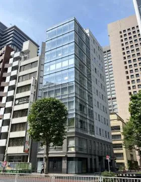西新橋1丁目川手ビルの外観