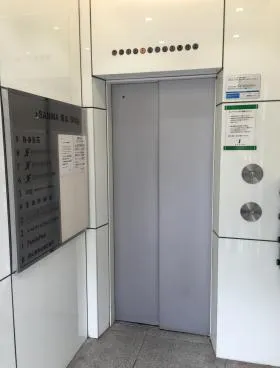 SANWA青山ビルの外観
