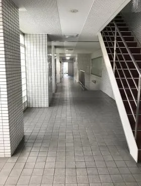 Mビルの外観
