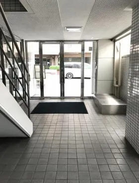 Mビルの外観