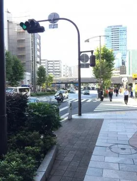 丸元ビルの外観