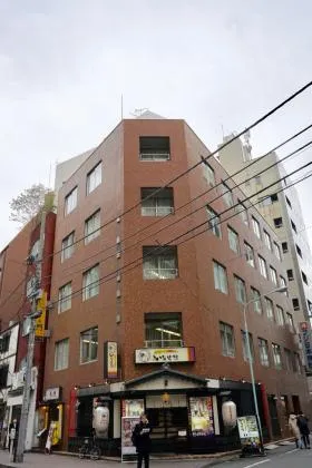日本ビルの外観