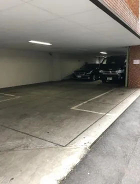 日本ビルの外観