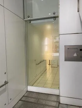 パークウェースクエア’1ビルの外観