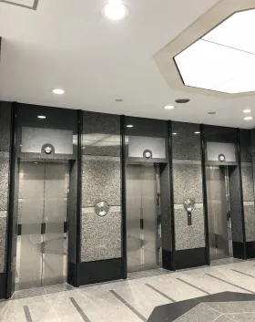 DUO西新宿ビルの外観