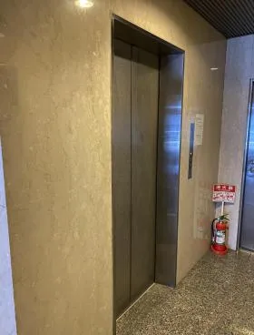 しんまつビルの外観