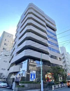 CATビルの外観