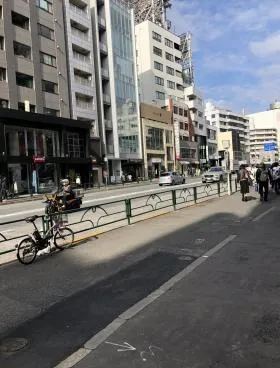 原宿NAビルの外観