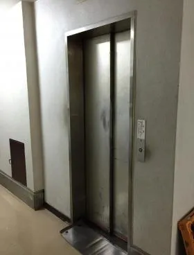 さたけビルの外観