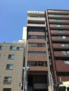 小島忠ビルの外観