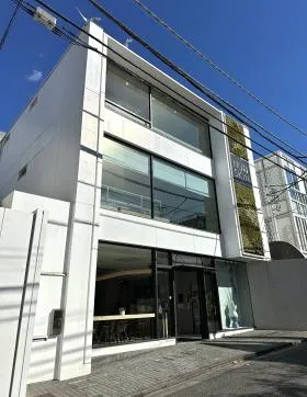 QCcube神宮前57の外観