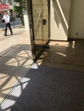 TDビルの外観