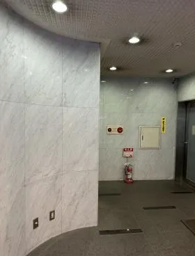 八重洲共同ビルの外観