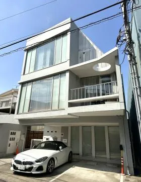ブルーム表参道ビルの外観