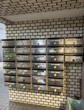 ラフィネ新宿の外観