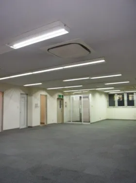 ロジックビルの外観
