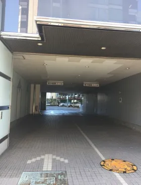 OSビルの外観