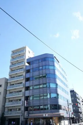 吾妻橋アドバンスビルの外観