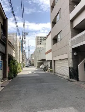 ストークプラザ上野松が谷ビルの外観