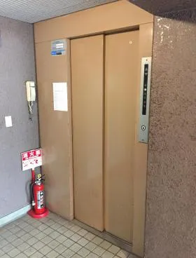 一番町フェニックスビルの外観