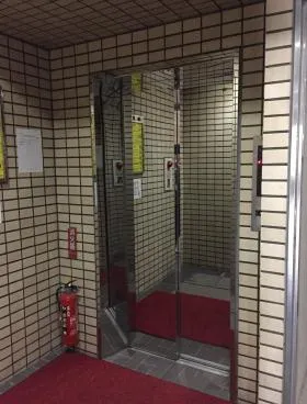 ANビルの外観