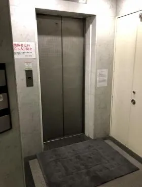 成田ビルの外観