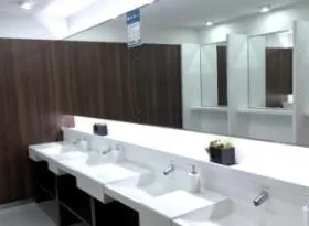 Jプロ町屋ビル(旧:菱興町屋)ビルの外観